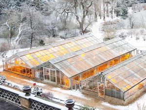 Polycarbonate greenhouse roofing