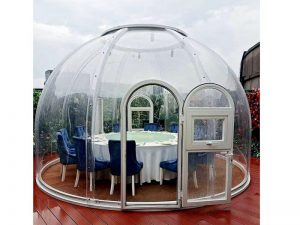 Bubble tent restaurant